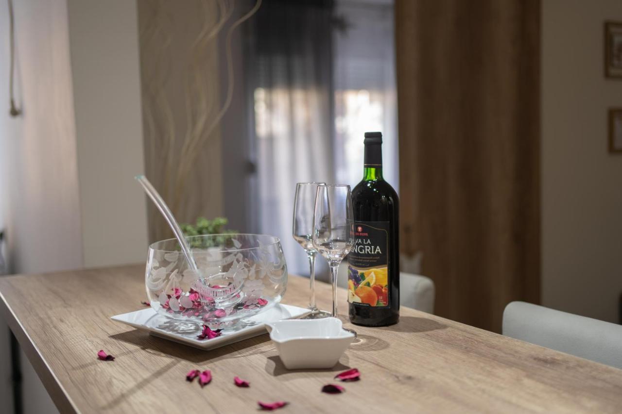 Gold Apartman Vrsac Luaran gambar