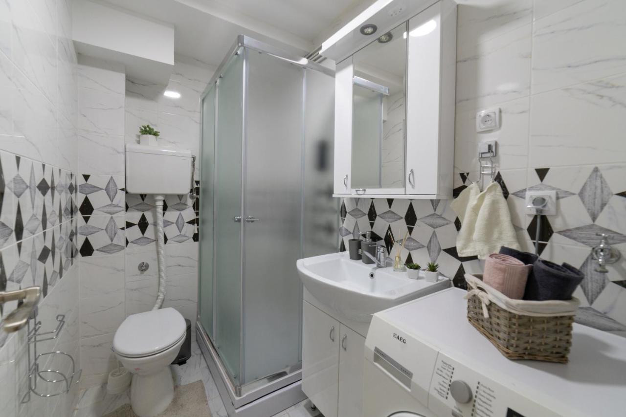 Gold Apartman Vrsac Luaran gambar