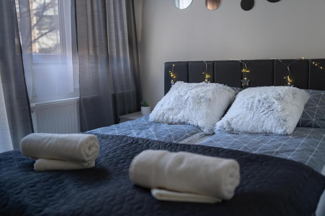 Gold Apartman Vrsac Luaran gambar